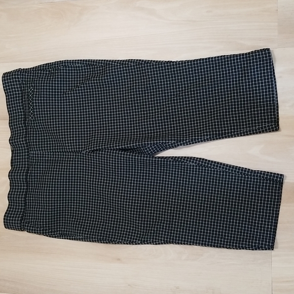❤️ 3 For $15 SALE Anne Klein pull on capris Large - Picture 1 of 5